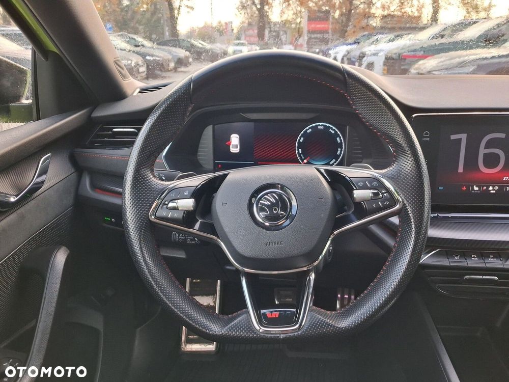 Skoda Octavia 2.0 TDI RS DSG - 17