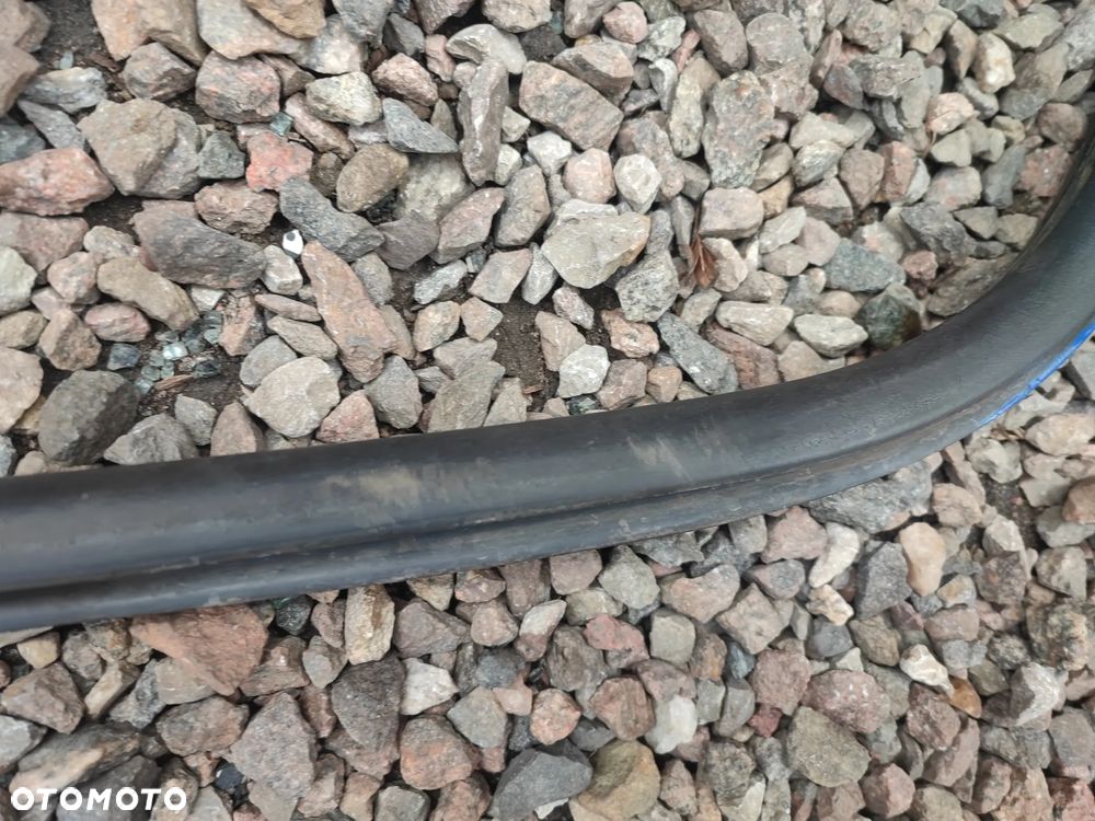 BMW E46 COUPE ORYGINALNE CZARNE USZCZELKI DRZWI LEWA / PRAWA ( USZCZELKA LEWA / PRAWA DRZWI )  PODGRZEWANE EUROPA O NR. 51 71 7 161 687 / 51 71 7 161 688 OEM - 20