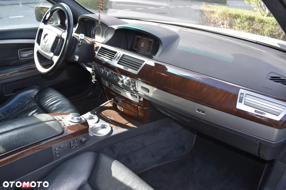 BMW Seria 7 - 19