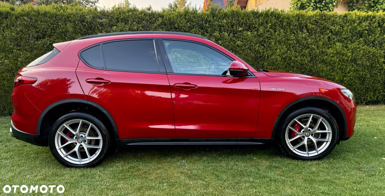 Alfa Romeo Stelvio 2.0 Turbo 16V AT8-Q4 Veloce Ti - 7