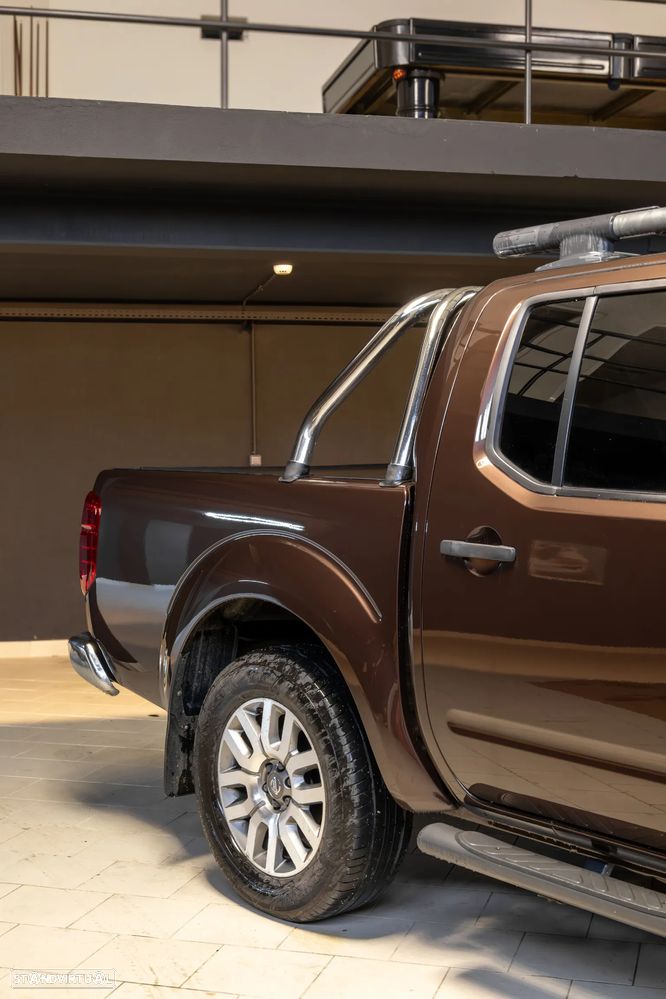 Nissan Navara 3.0 dCi V6 CD LE AT 4WD - 4