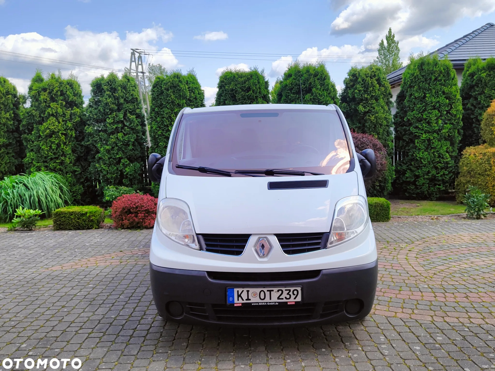 Renault Trafic - 2