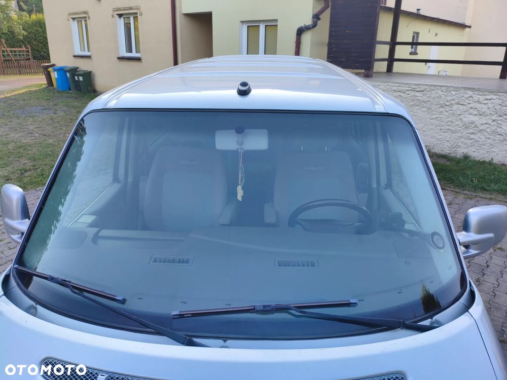 Volkswagen Multivan - 21