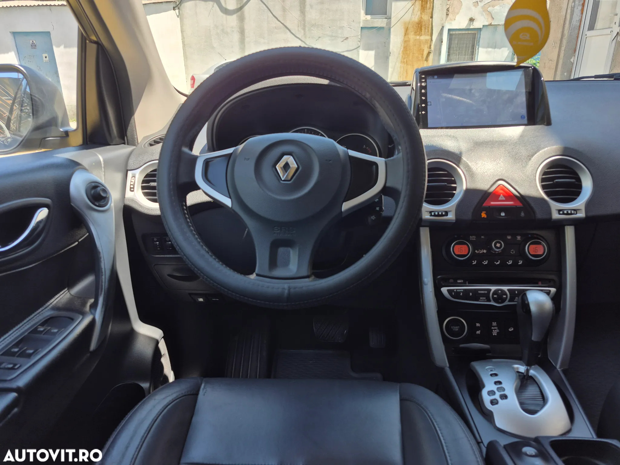 Renault Koleos 2.0 dCI 4X4 Privilege Aut - 14