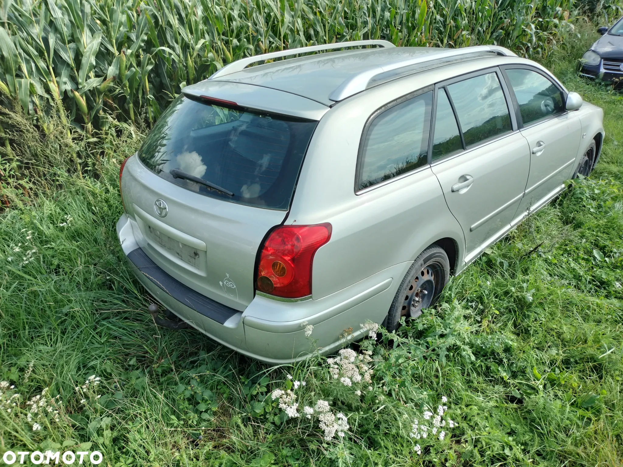 avensis t25 - 4