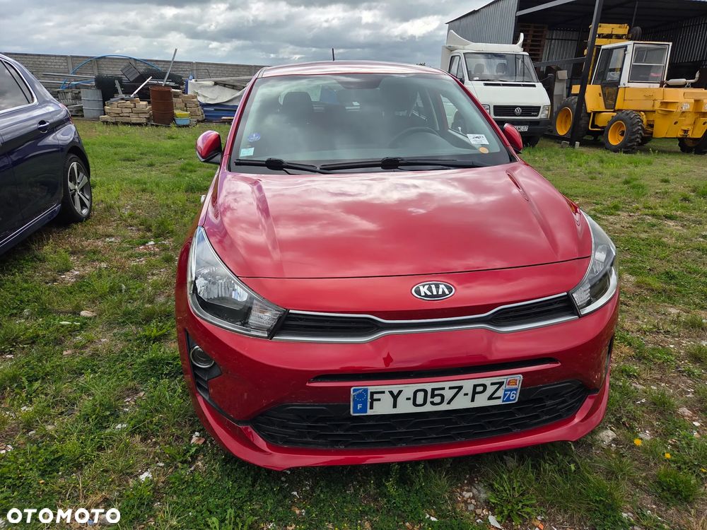 Kia Rio - 1