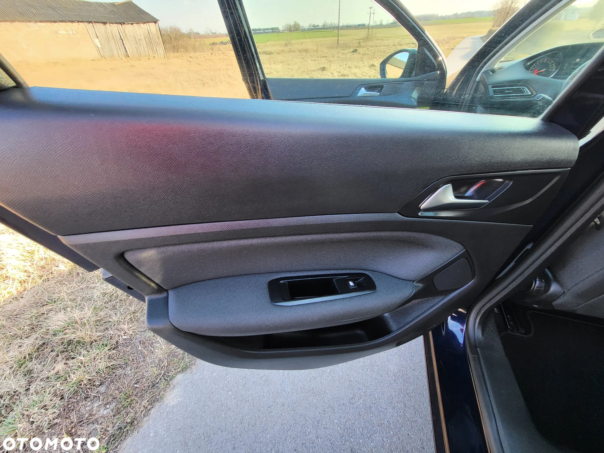 Peugeot 308 BlueHDi FAP 120 EAT6 Stop & Start Allure - 28