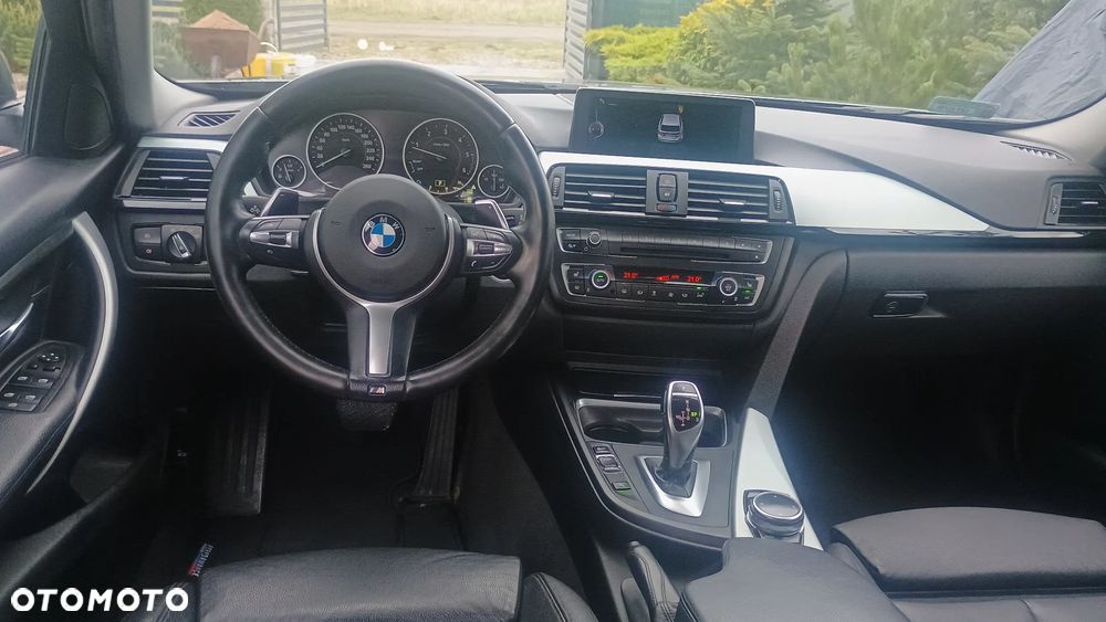 BMW Seria 3 320d xDrive Sport Line - 10