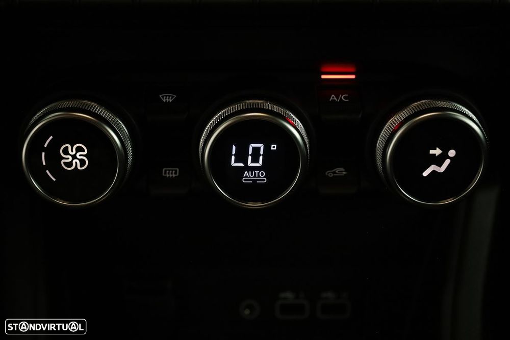 Renault Captur 1.0 TCe Techno Bi-Fuel - 13