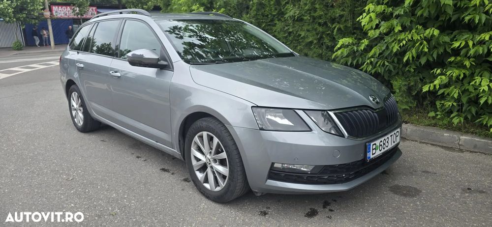 Skoda Octavia 1.6 TDI DSG Ambition - 11
