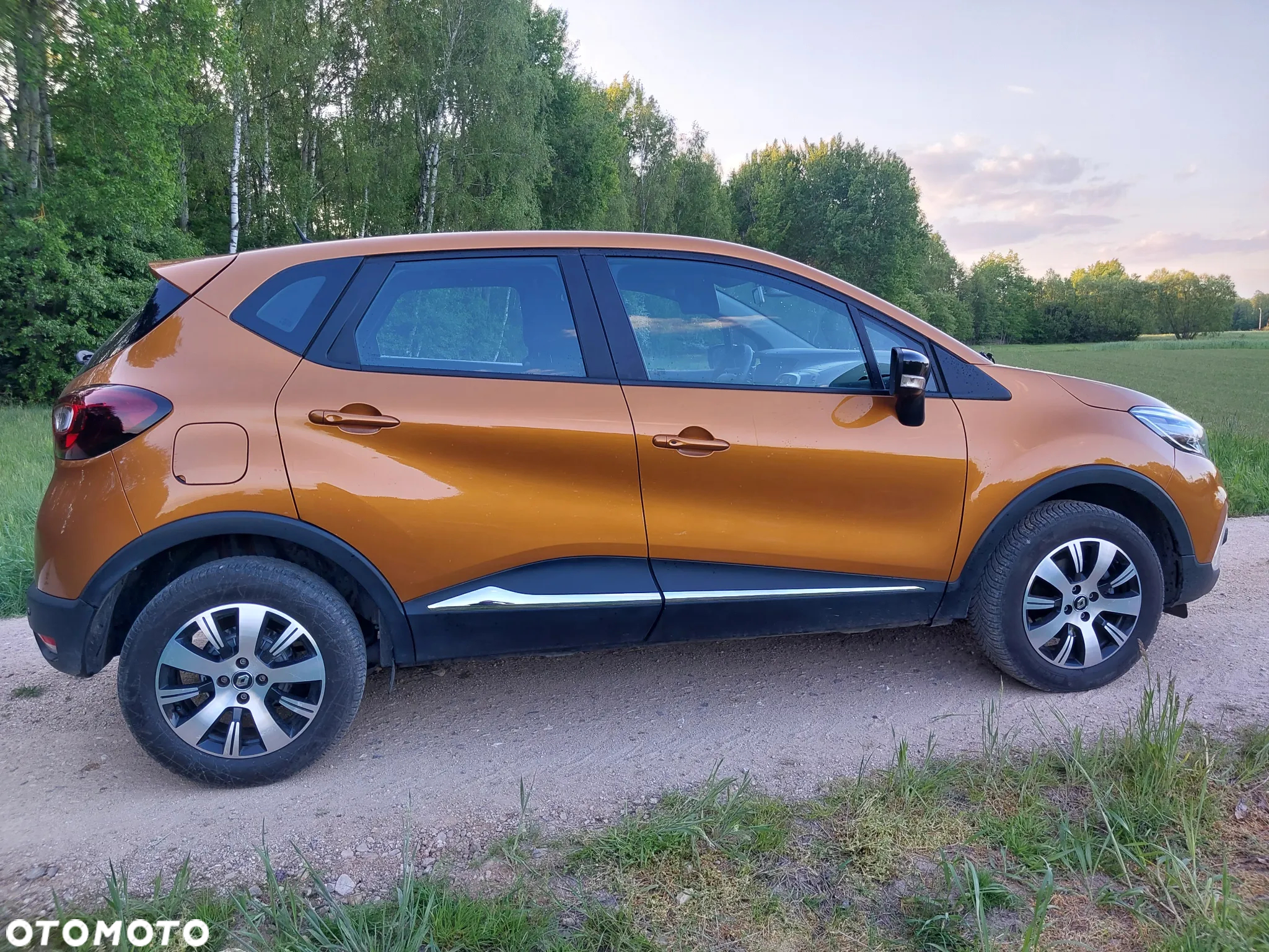 Renault Captur ENERGY TCe 120 Elysee - 8