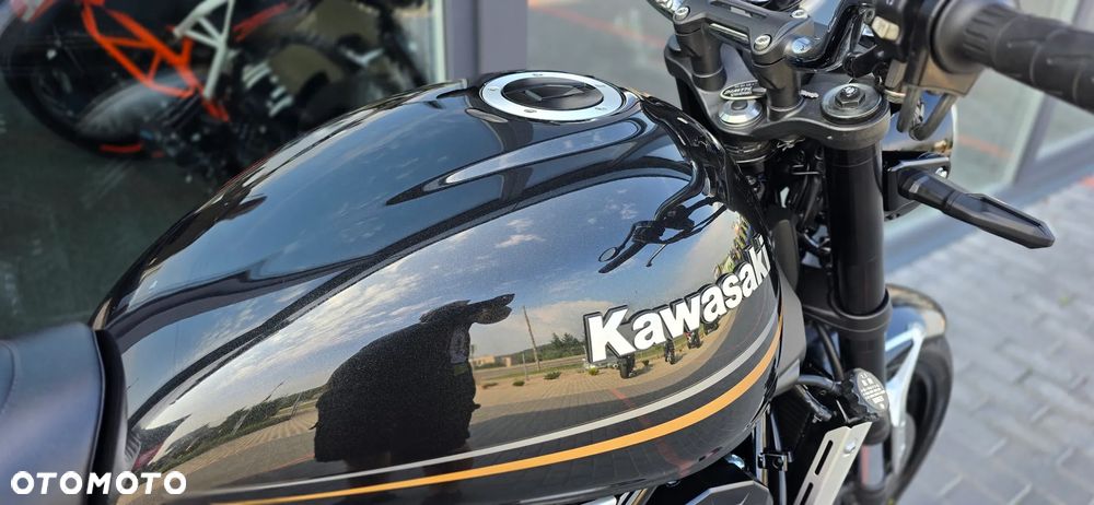 Kawasaki Z - 12