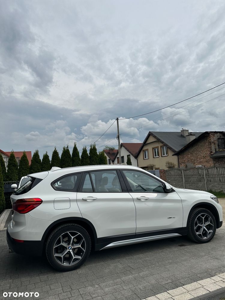 BMW X1 xDrive20i - 21