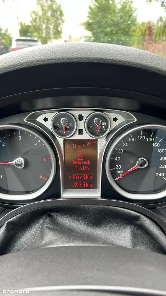 Ford Kuga - 1