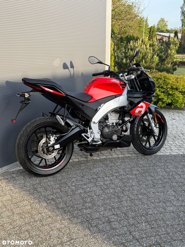 Aprilia Tuono - 7