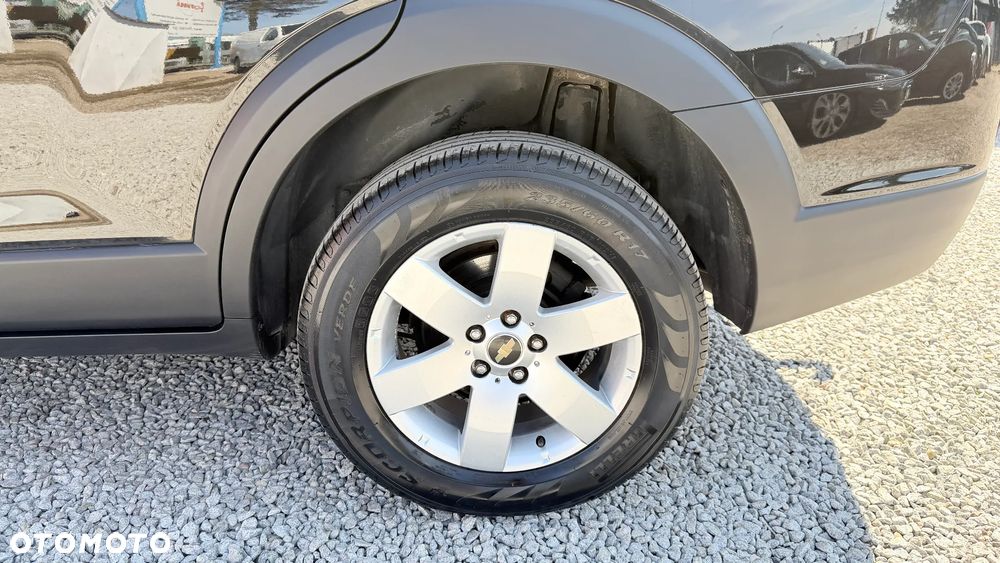 Chevrolet Captiva 2.4 4WD 7 Sitzer LT - 23