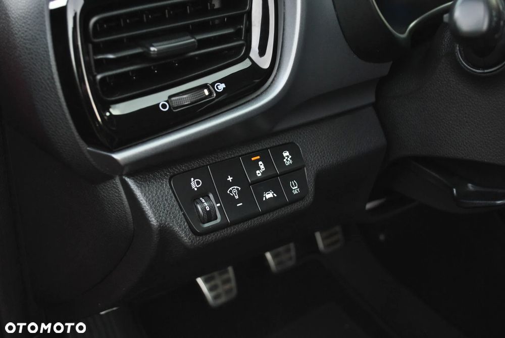 Kia Stonic 1.0 T-GDI 120 Platinum Edition - 8