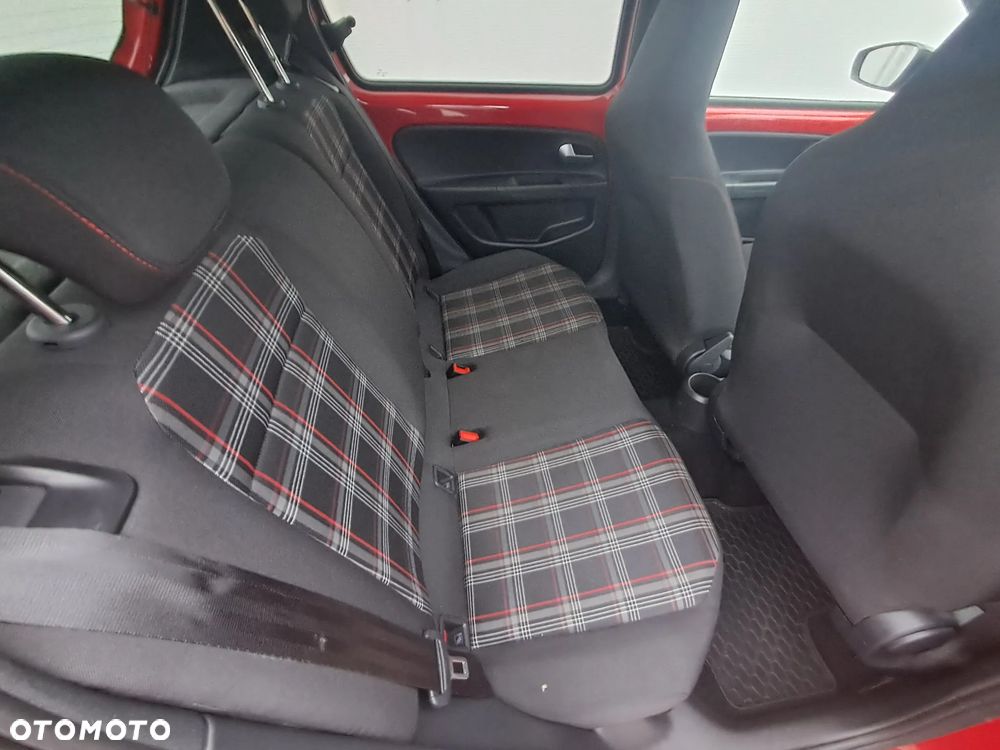 Volkswagen up! - 13