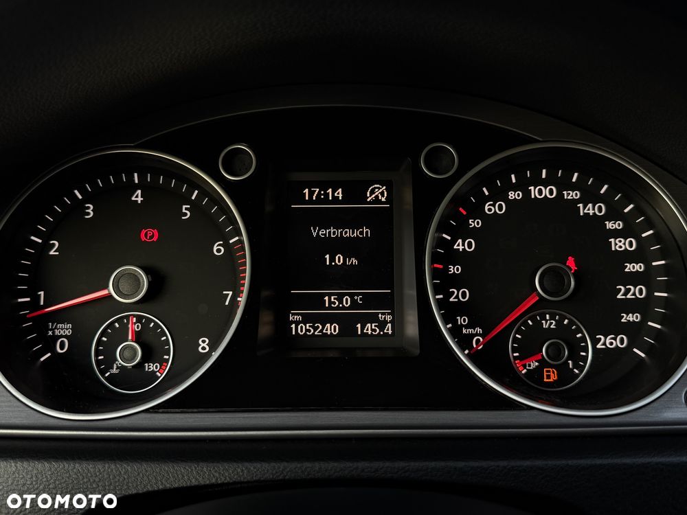 Volkswagen Passat - 39