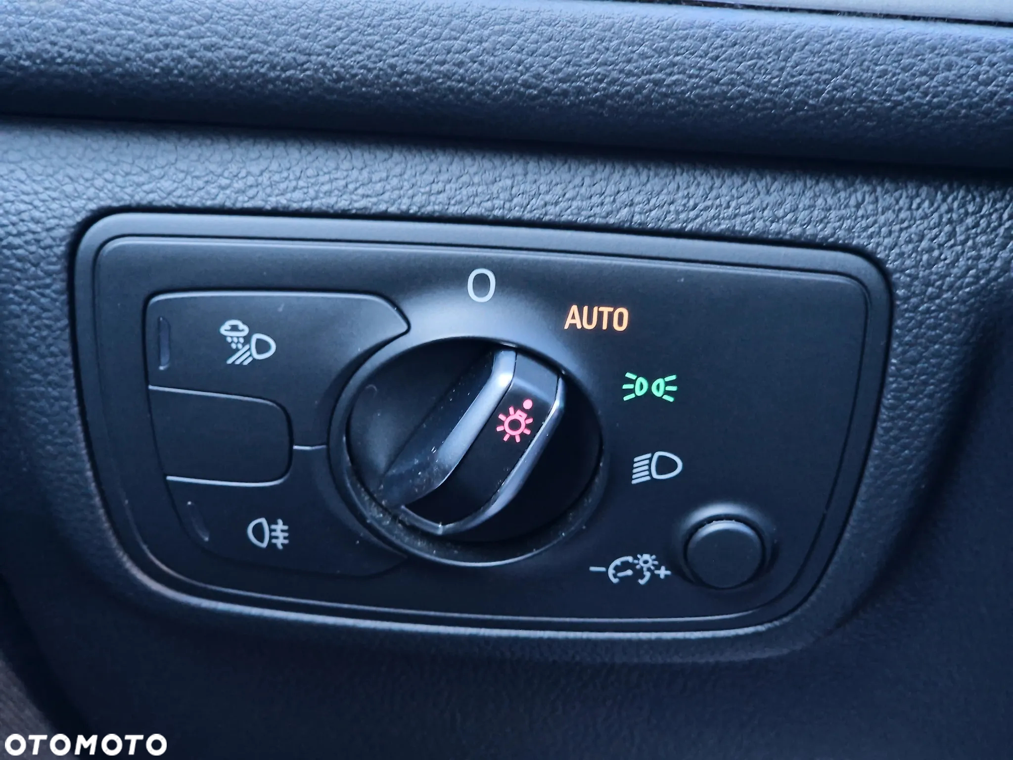 Audi A6 2.0 TDI Ultra DPF S tronic - 33