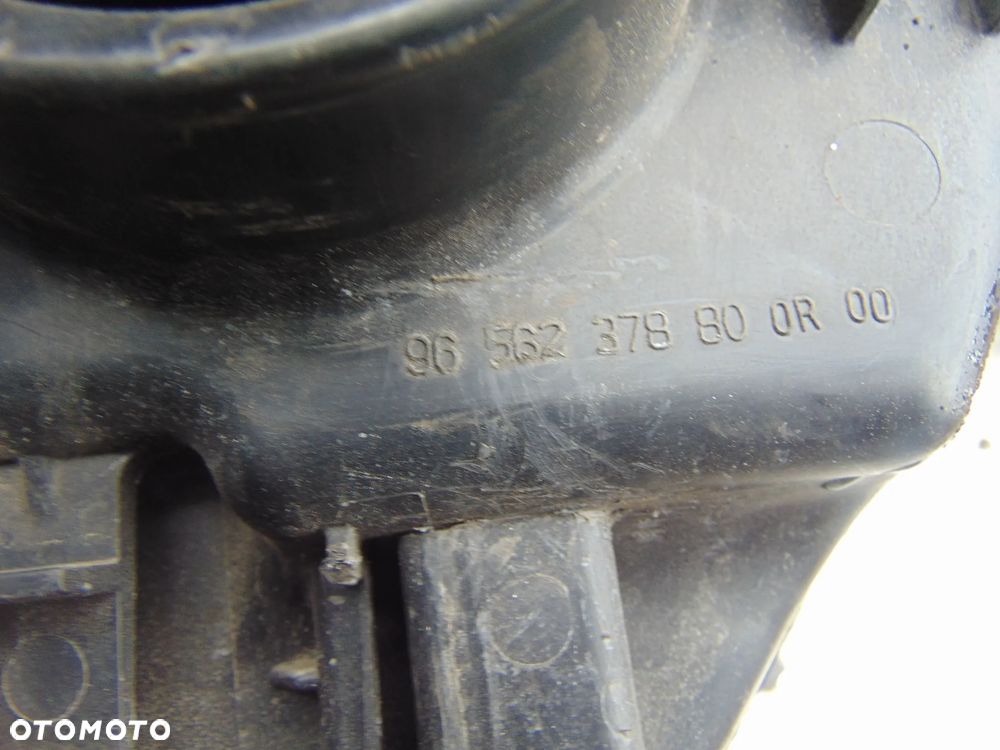 rezonator powietrza peugeot 308 I 1,6 vvti - 2