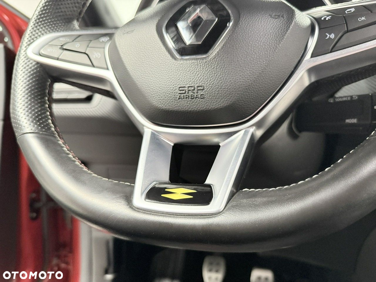 Renault Captur TCe Mild Hybrid 140 GPF TECHNO FAST TRACK - 33