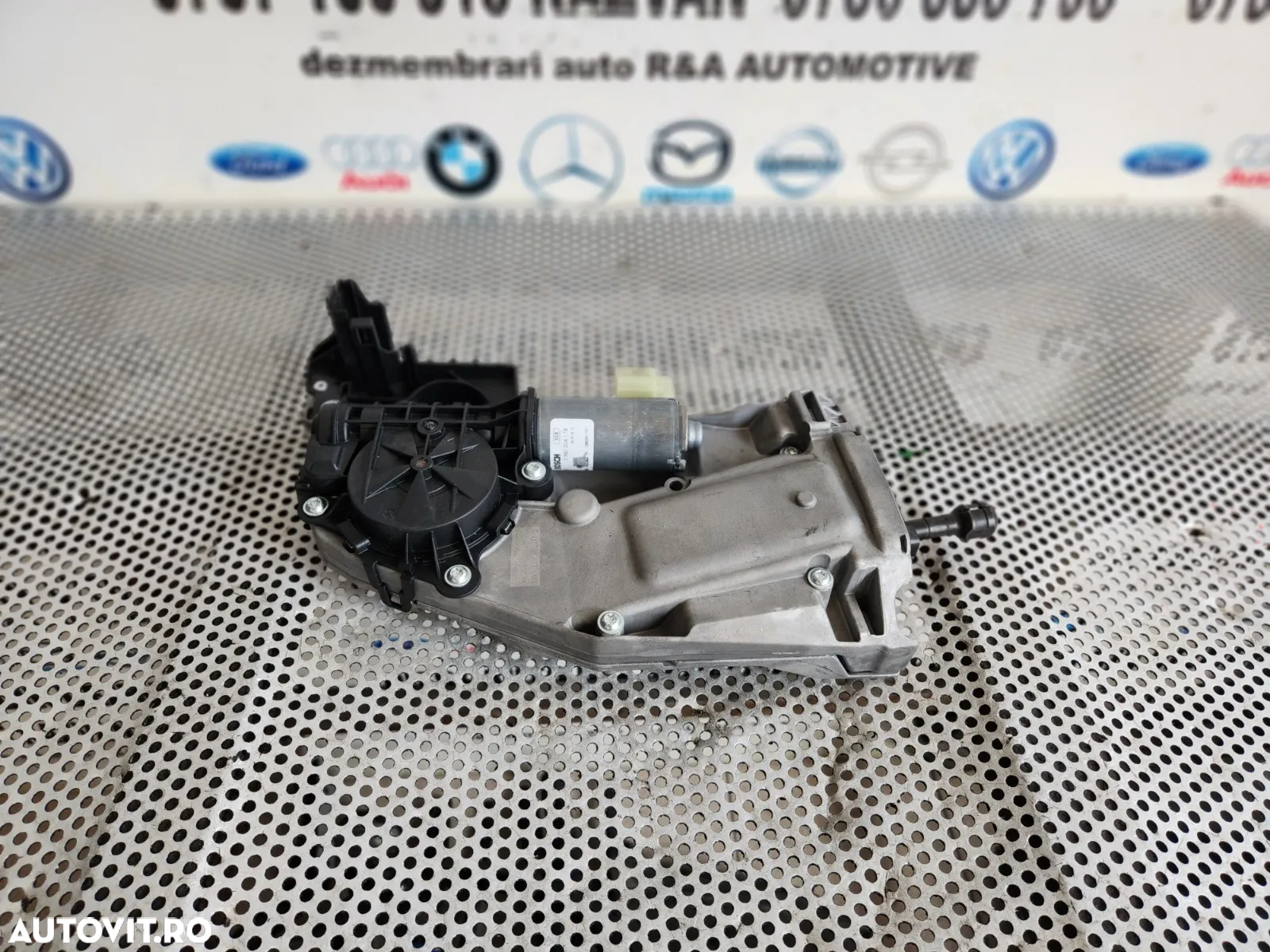 Motoras Sistem Soft Close Mercedes GLC W253 X253 Testat Garantie Cod A Dezmembrez Mercedes GLC X253 - 5