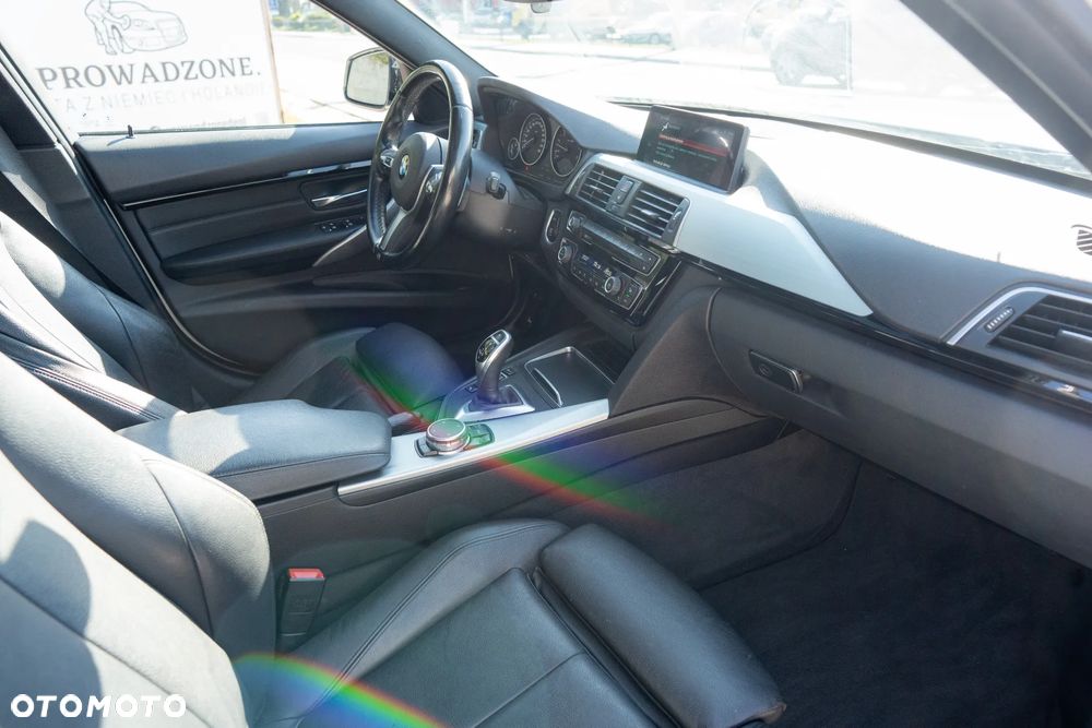 BMW Seria 3 320i xDrive Edition M Sport Shadow - 20