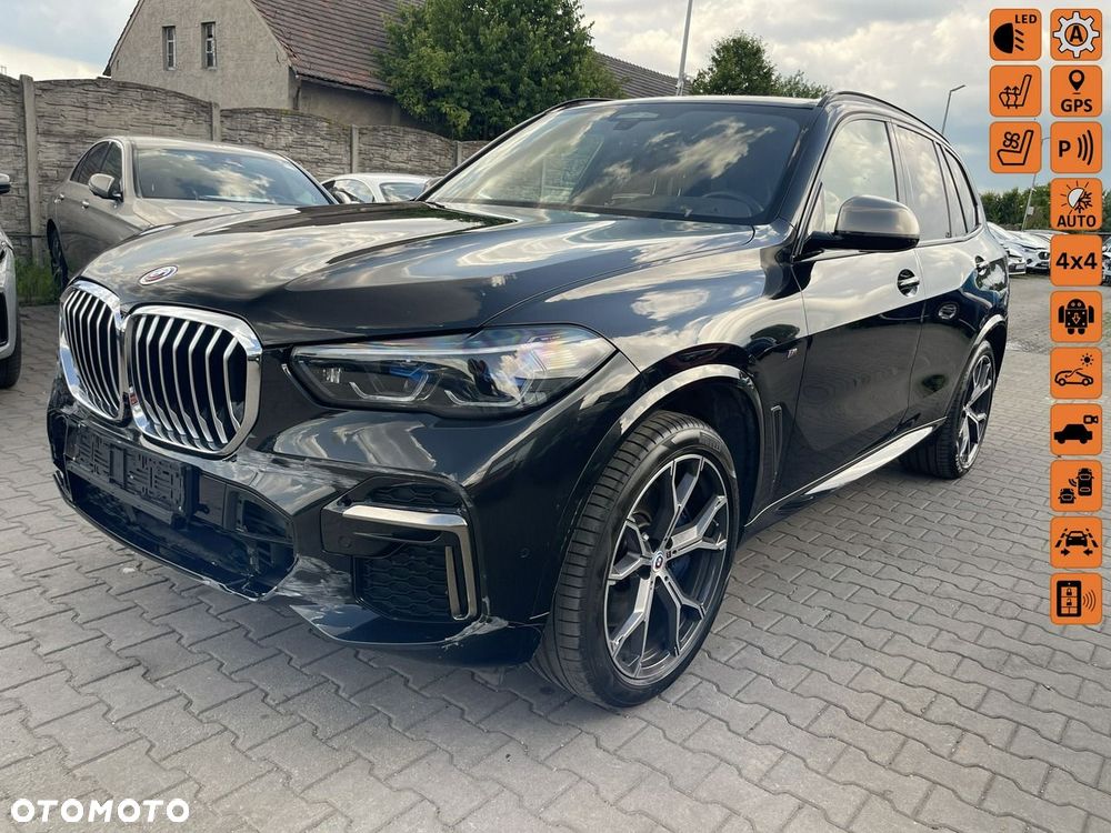 BMW X5 M50i - 1