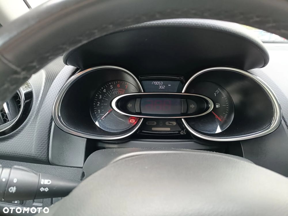Renault Clio 1.2 16V Alize - 8