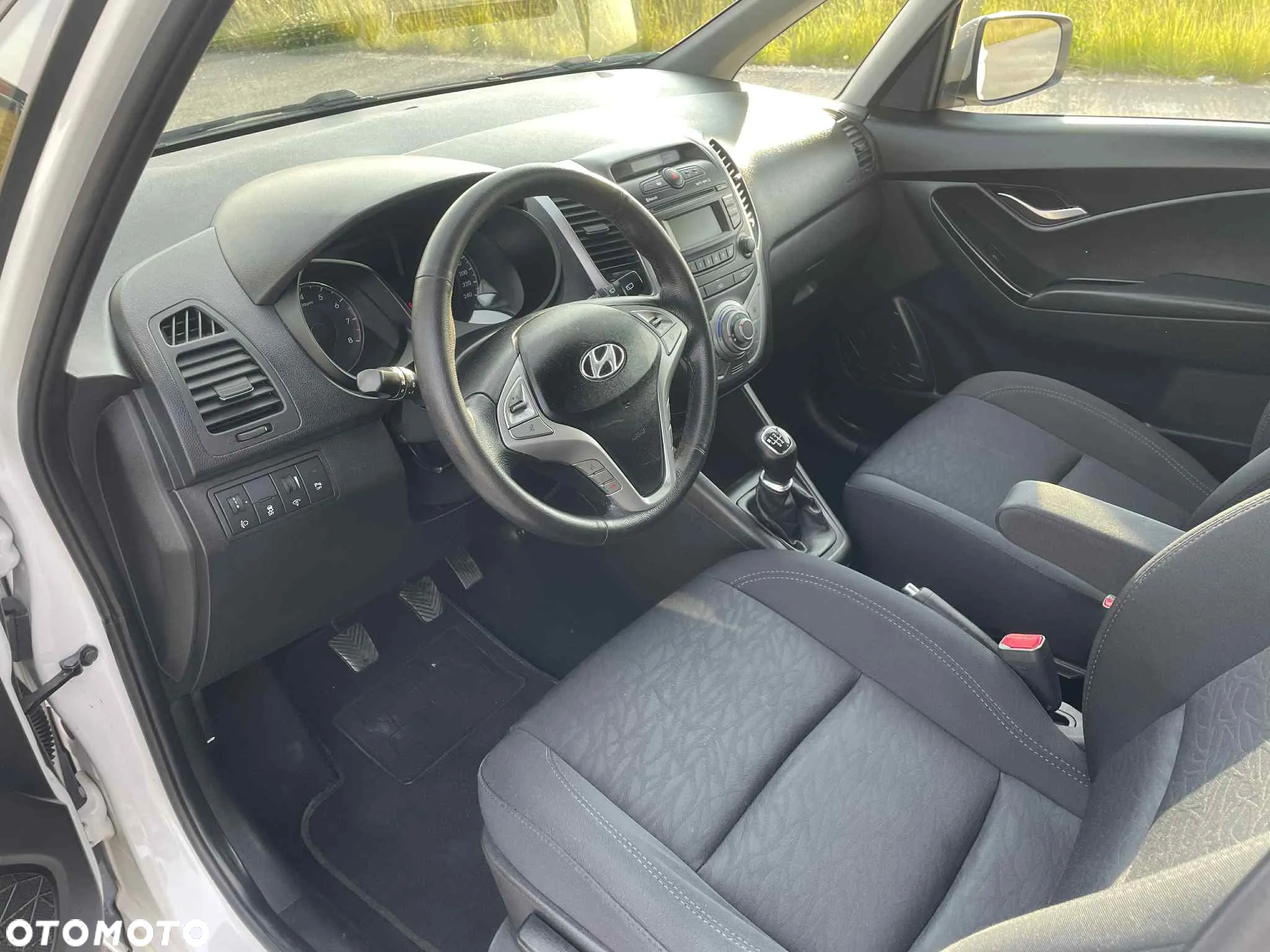 Hyundai ix20 1.4 blue Comfort - 14