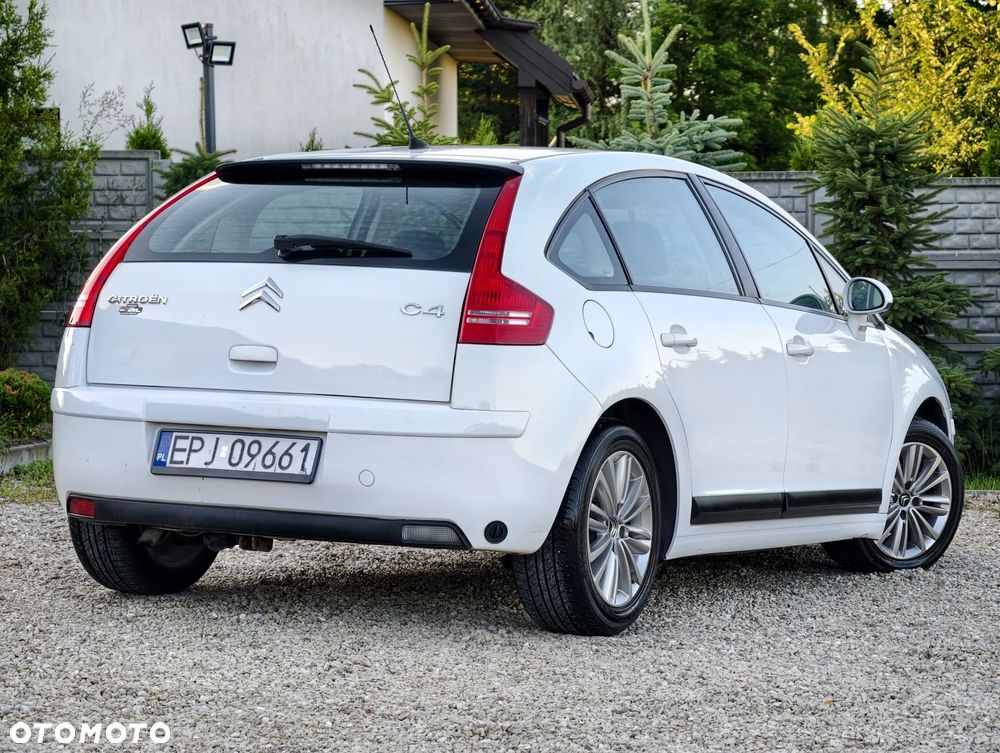 Citroën C4 1.4 16V My Way - 29