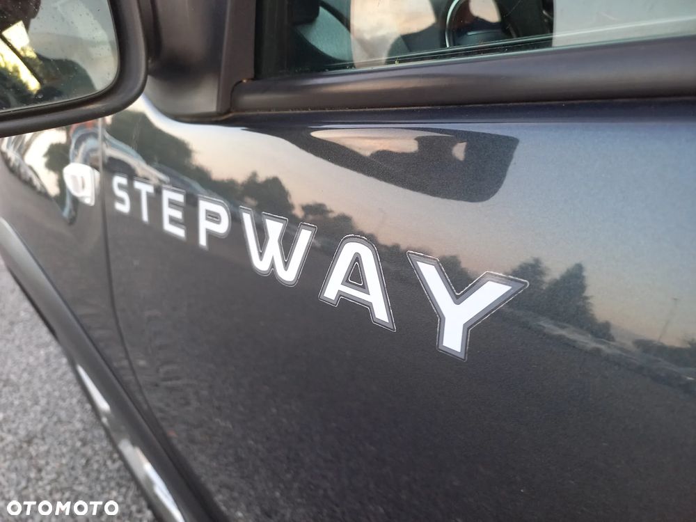 Dacia Sandero Stepway TCe 90 (S&S) Celebration - 13