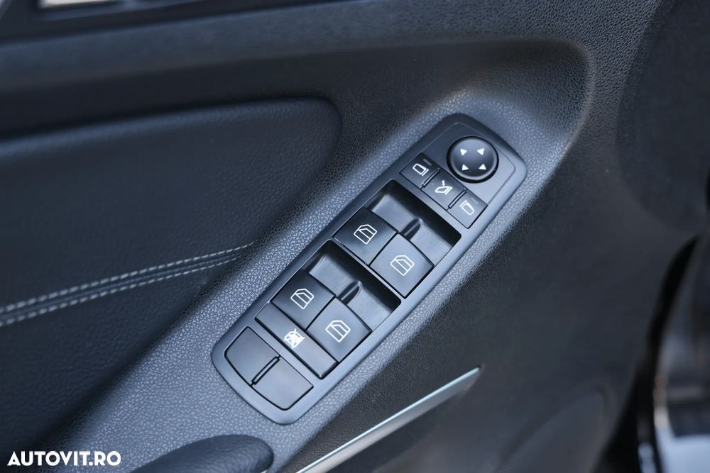 Mercedes-Benz ML - 25