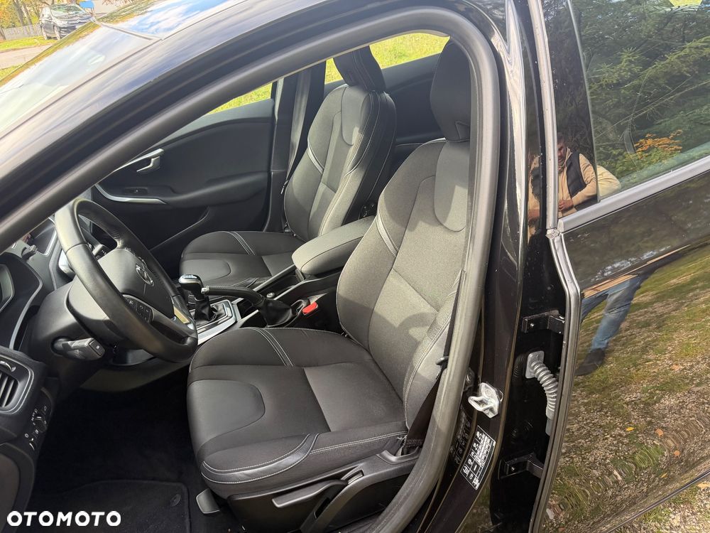Volvo V40 - 11