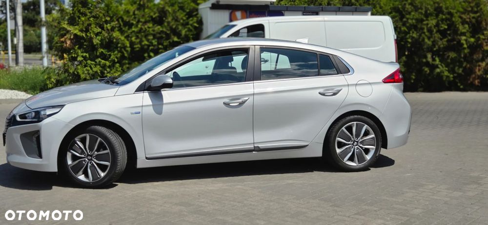 Hyundai IONIQ 1.6 GDI Premium - 17