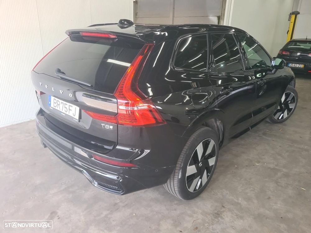 Volvo XC 60 2.0 T8 PHEV Ultra Dark AWD - 4