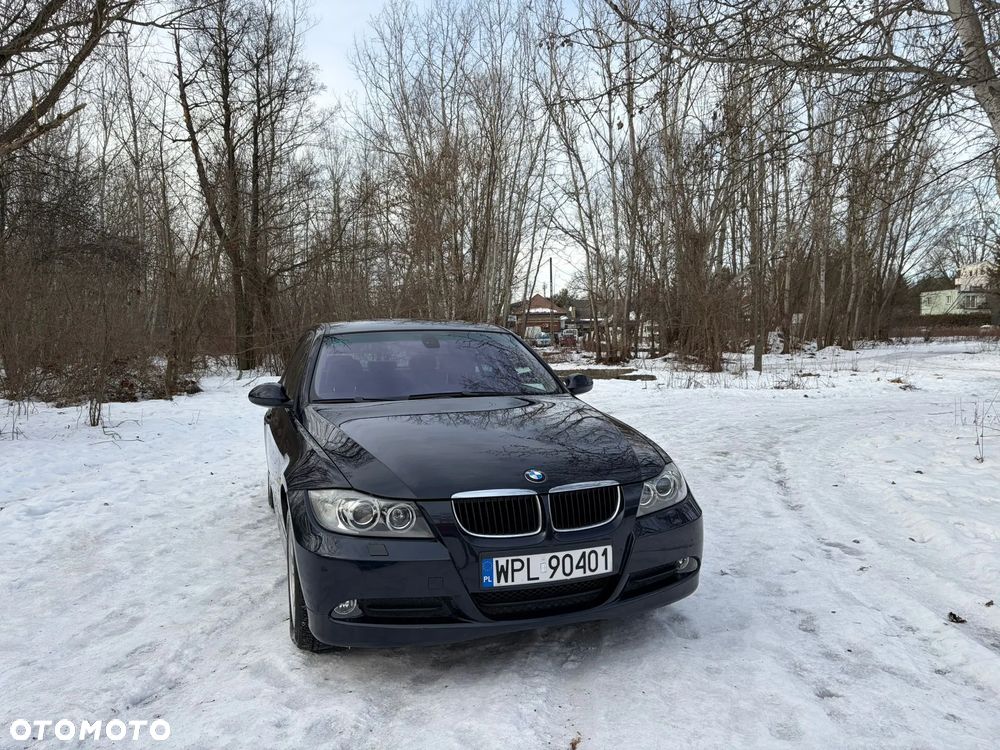 BMW Seria 3 318i - 1
