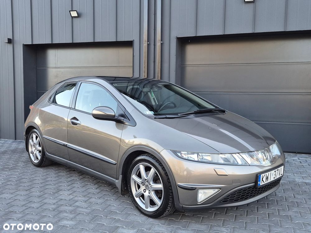 Honda Civic 1.8 Executive - 3