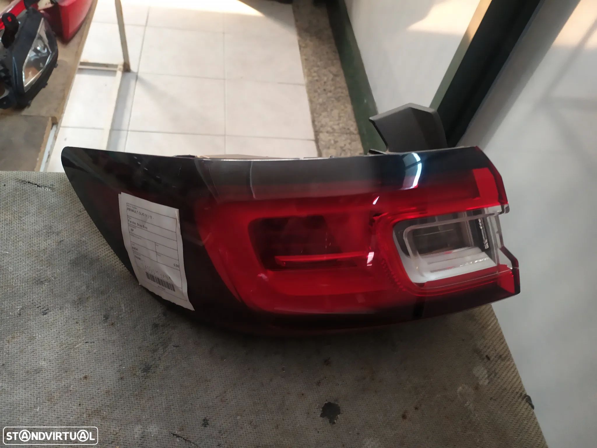 Farolim stop painel esquerdo Renault Clio IV 12 - / 265554998R - 1