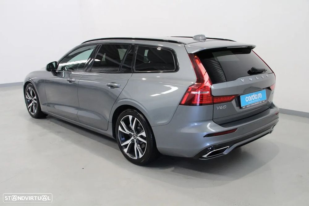Volvo V60 2.0 D4 R-Design Geartronic - 4