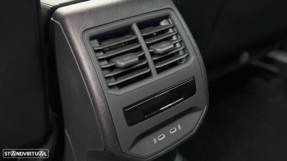 Cupra Formentor VZ 1.4 e-Hybrid DSG - 13