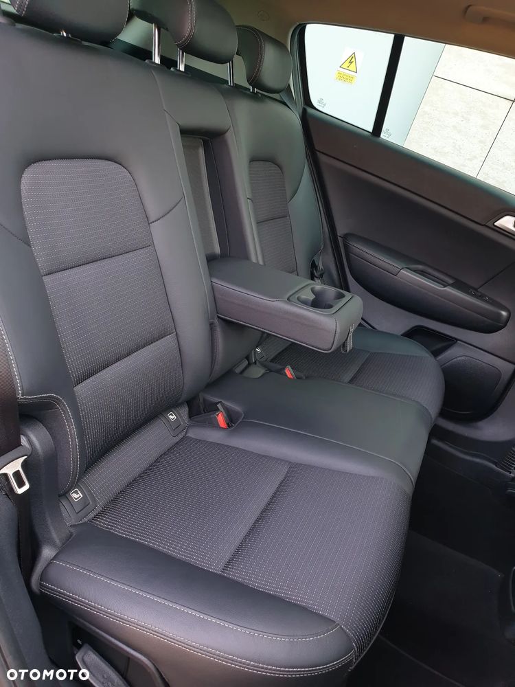 Kia Sportage 1.6 T-GDI Black Edition 2WD DCT - 36