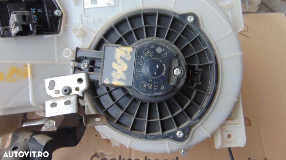 Motoras aeroterma Isuzu n series NPR N35 NLR NKR NQR motoras bord caldura ventilatie isuzu autoutil - 1