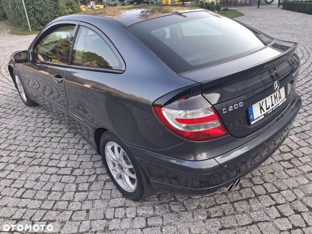 Mercedes-Benz Klasa C - 32