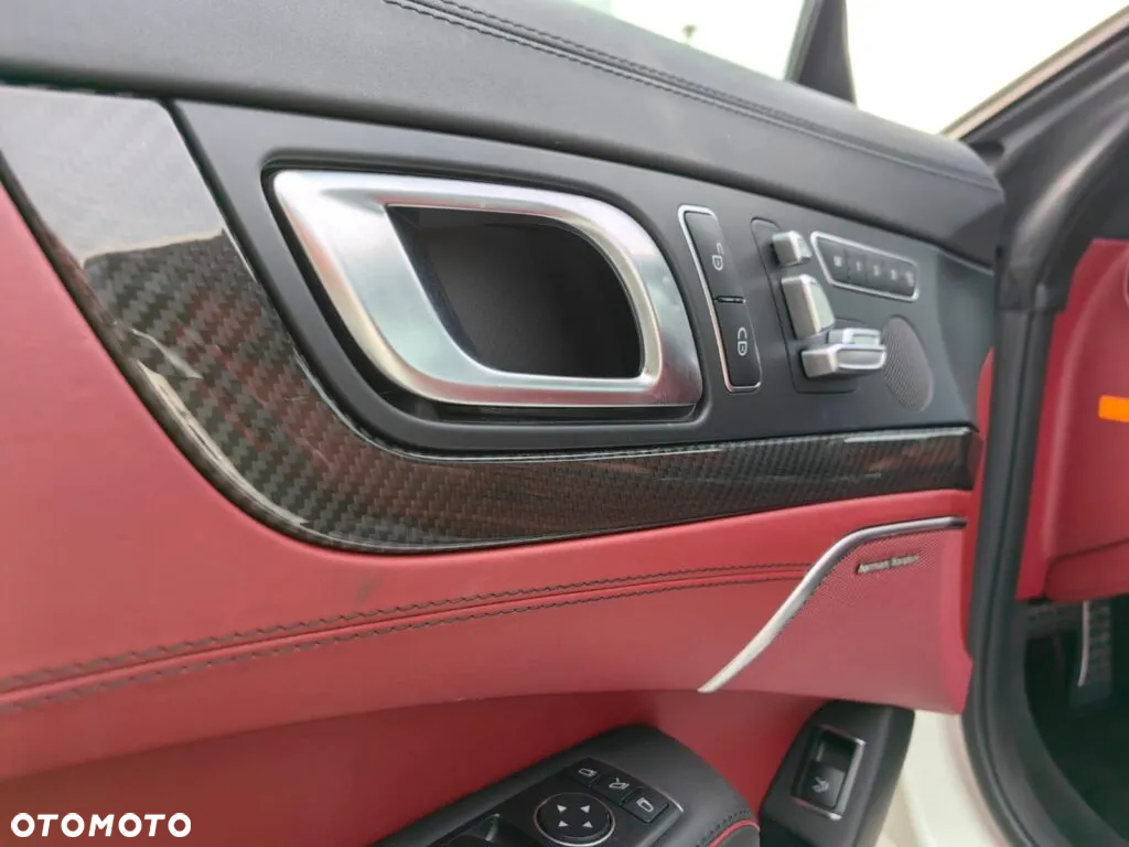 Mercedes-Benz SL 63 AMG - 17