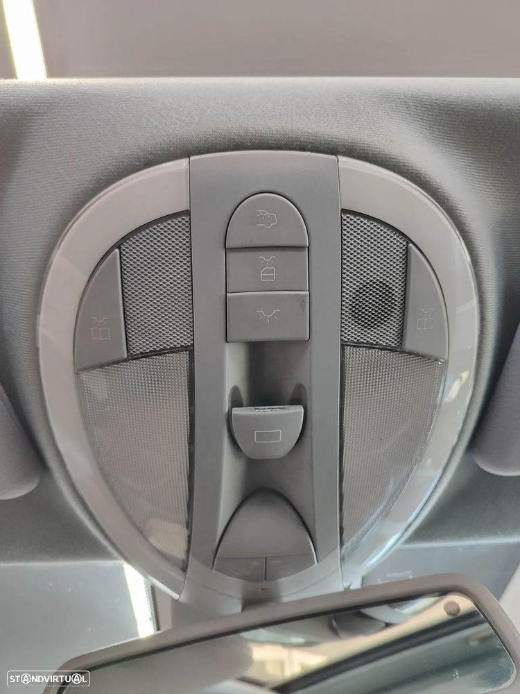 Mercedes-Benz E 220 CDI Avantgarde - 37