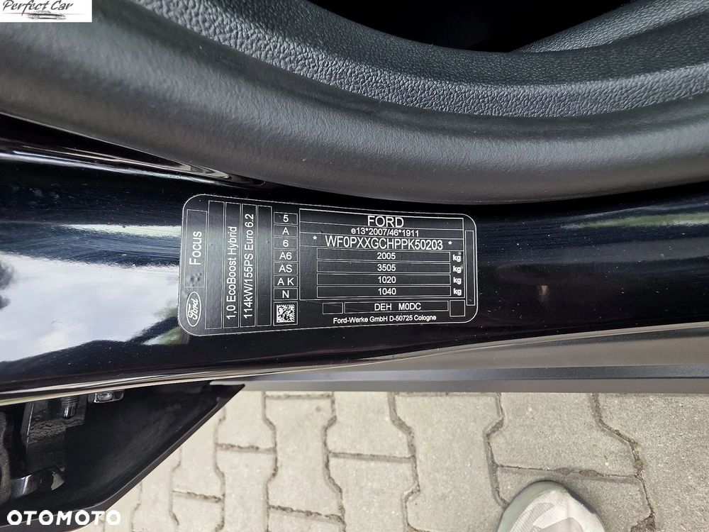 Ford Focus SW 1.0 EcoBoost Hybrid TITANIUM X - 37