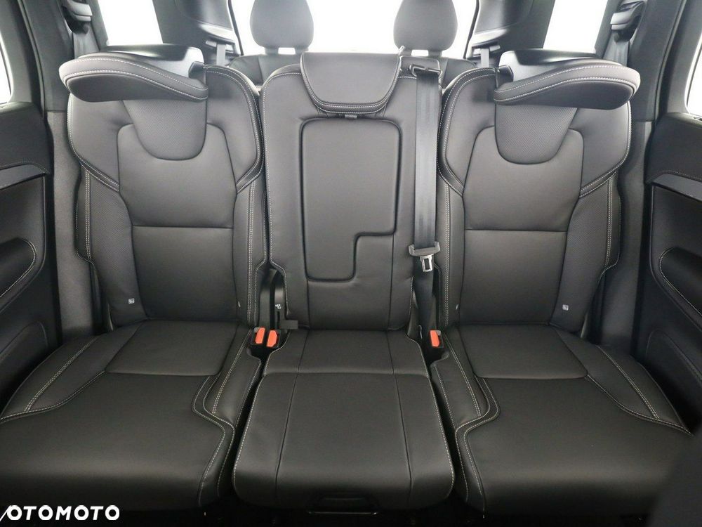 Volvo XC 90 - 11