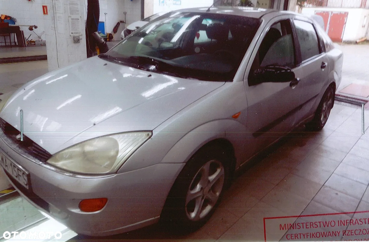 Ford Focus 2.0 Ghia - 2